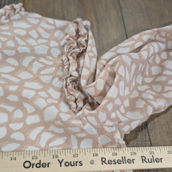 Vineyard Vines Top Womens Medium Beige Print Peasant Long Sleeve Ruffle Trim BOH - Picture 8 of 10